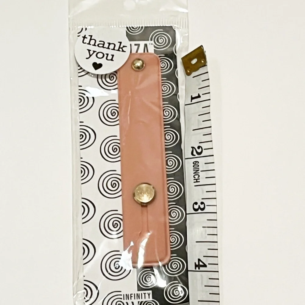 Brand New With Tags! Zoqiza portable cell phone finder strap bracket in pink. OS